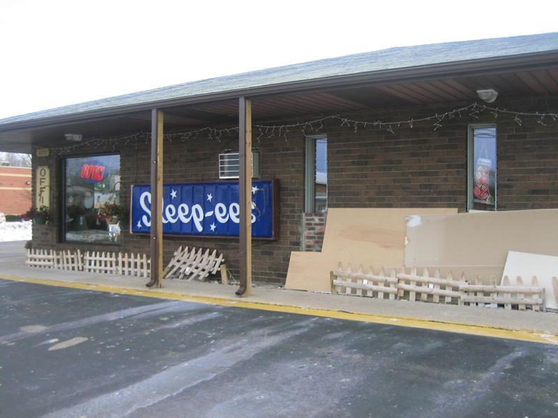 Sleep-Ees Inn, Saginaw & Frankenmuth Bagian luar foto