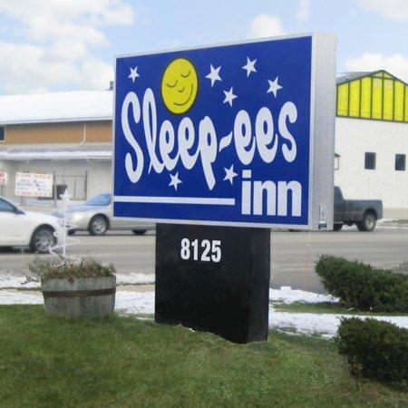 Sleep-Ees Inn, Saginaw & Frankenmuth Bagian luar foto