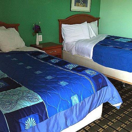 Sleep-Ees Inn, Saginaw & Frankenmuth Bagian luar foto